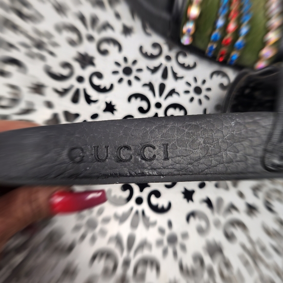 AUTHENTIC EUC LIMITED EDITION GUCCI - Picture 4 of 6